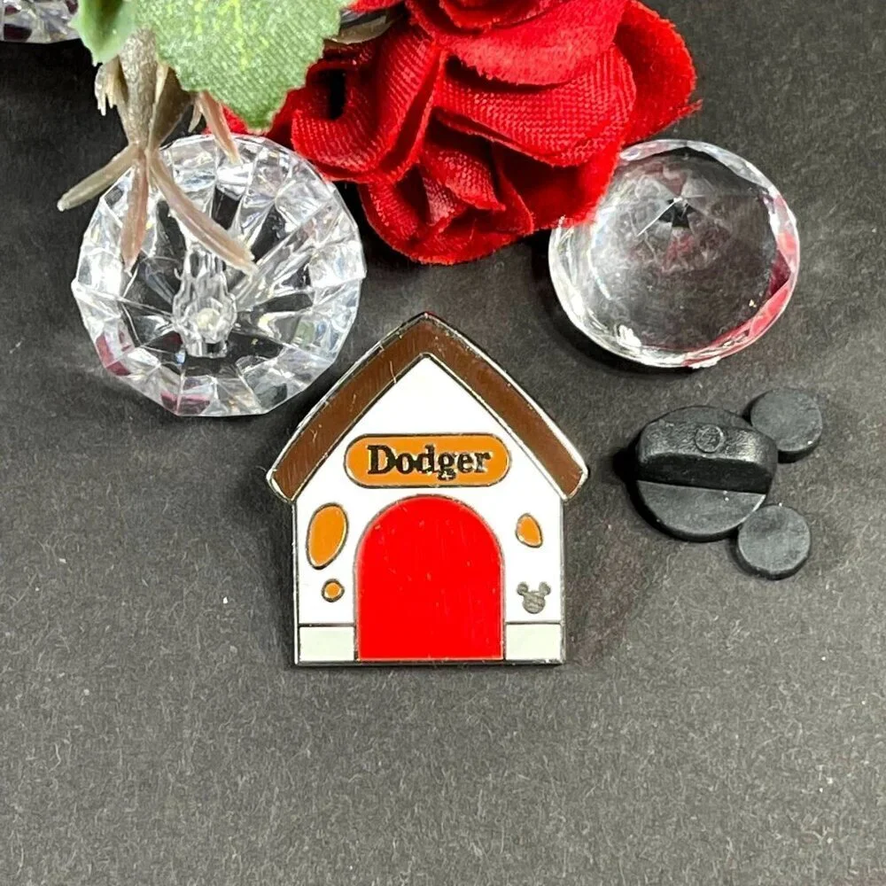Disney Dodger Dog Trading Pin Doghouse Hidden Mickey Lapel Pin Brooch Jewelry